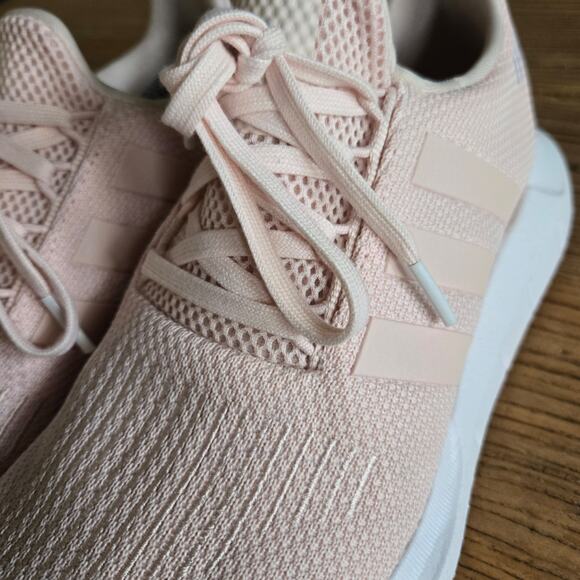 ADIDAS Swift Run 1.0 Sneakers sz 7.5 - Picture 4 of 8